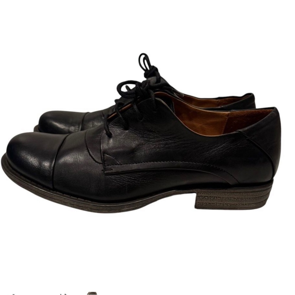 Miz Mooz Women's Black Letty Lace Up Leather Oxfords 9.5